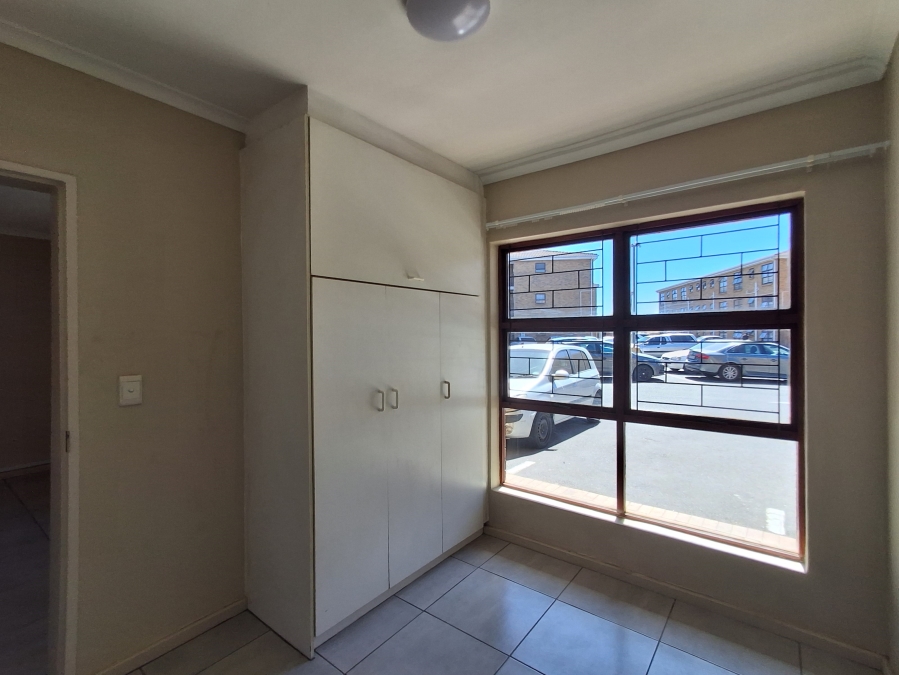 To Let 2 Bedroom Property for Rent in Ferndale Western Cape